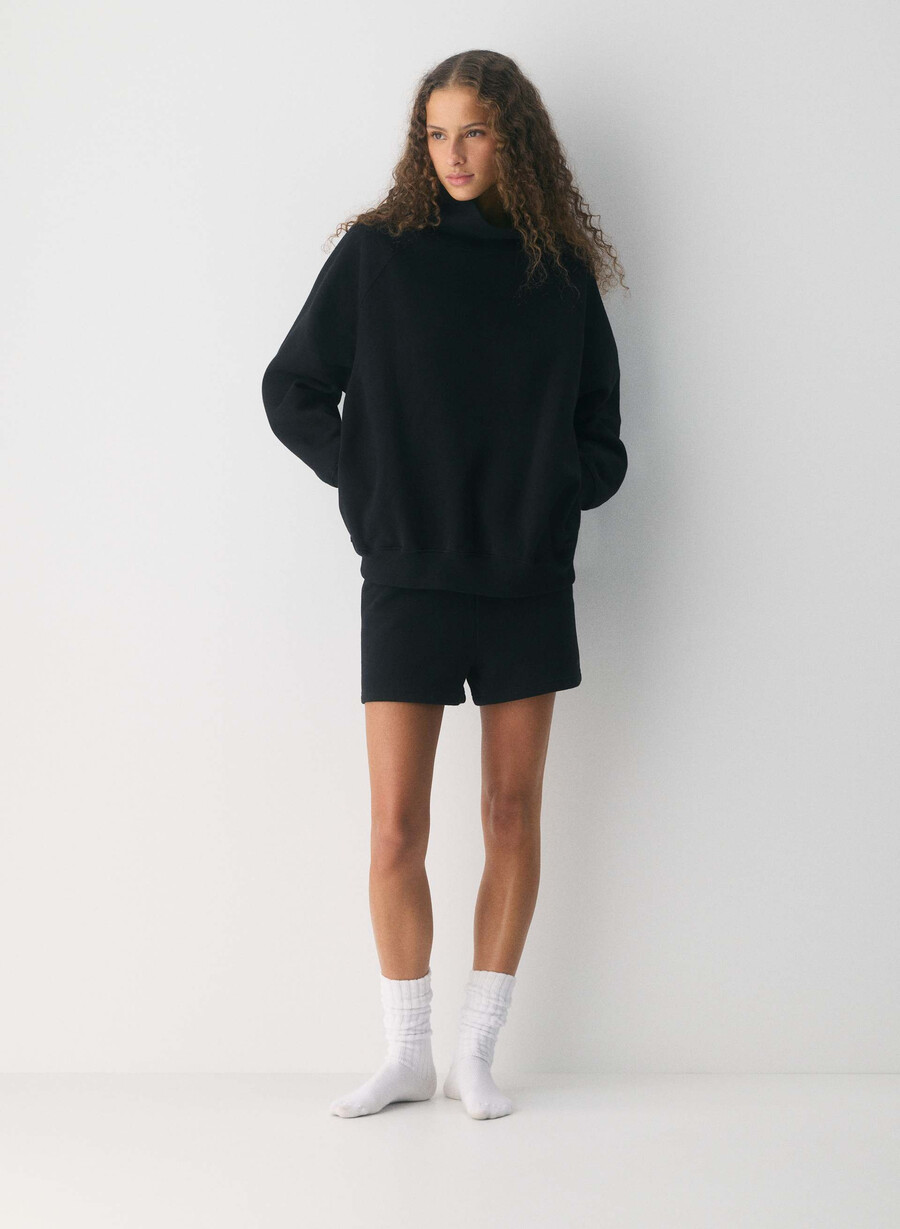 cozy sweatfleece mega raglan funnel neck black