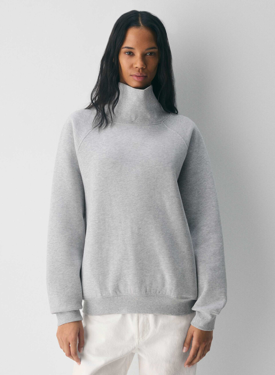 cozy sweatfleece mega raglan funnel neck villa pink