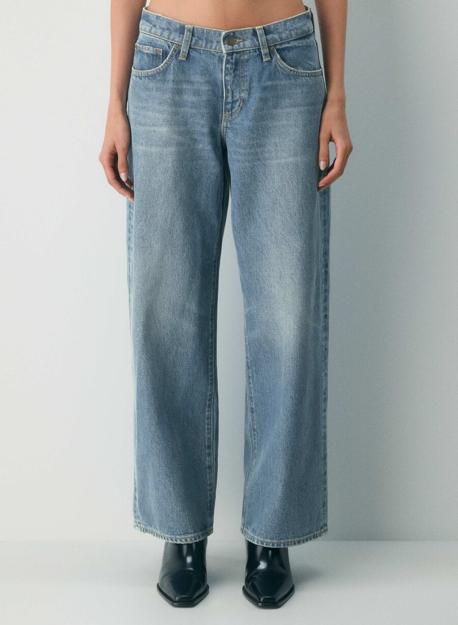 denim forum christy relaxed super lo-rise wide jean vintage medium blue
