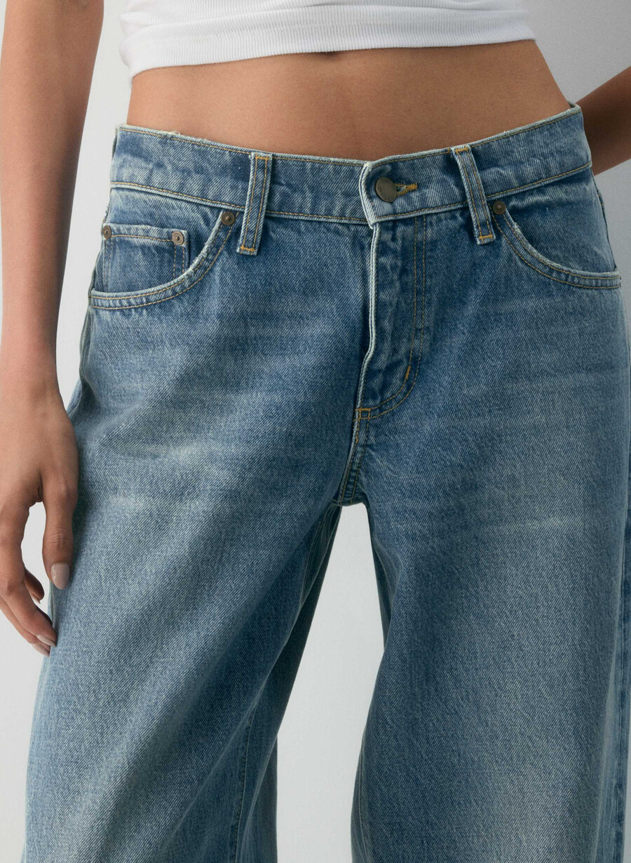 denim forum christy relaxed super lo-rise wide jean vintage medium blue