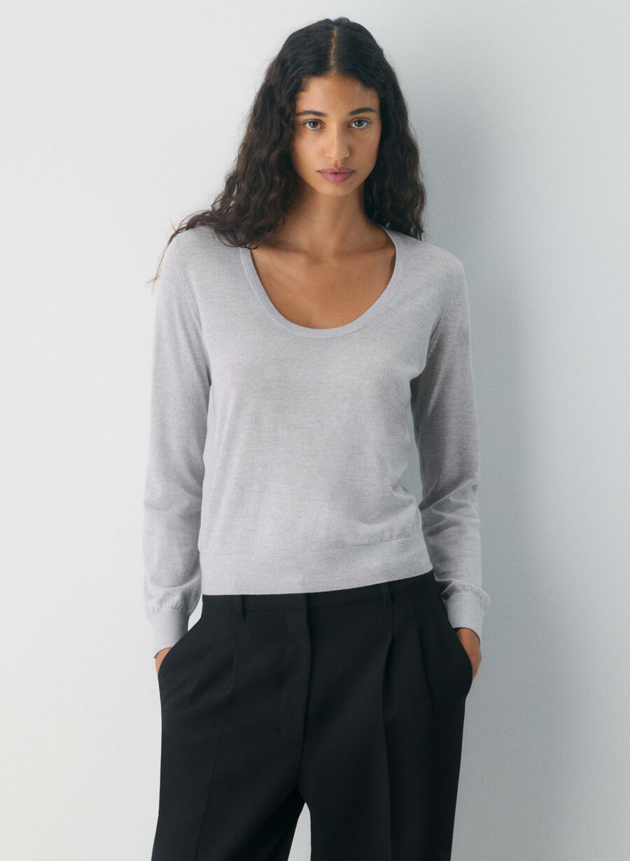 fine merino wool scoopneck sweater heather chrome