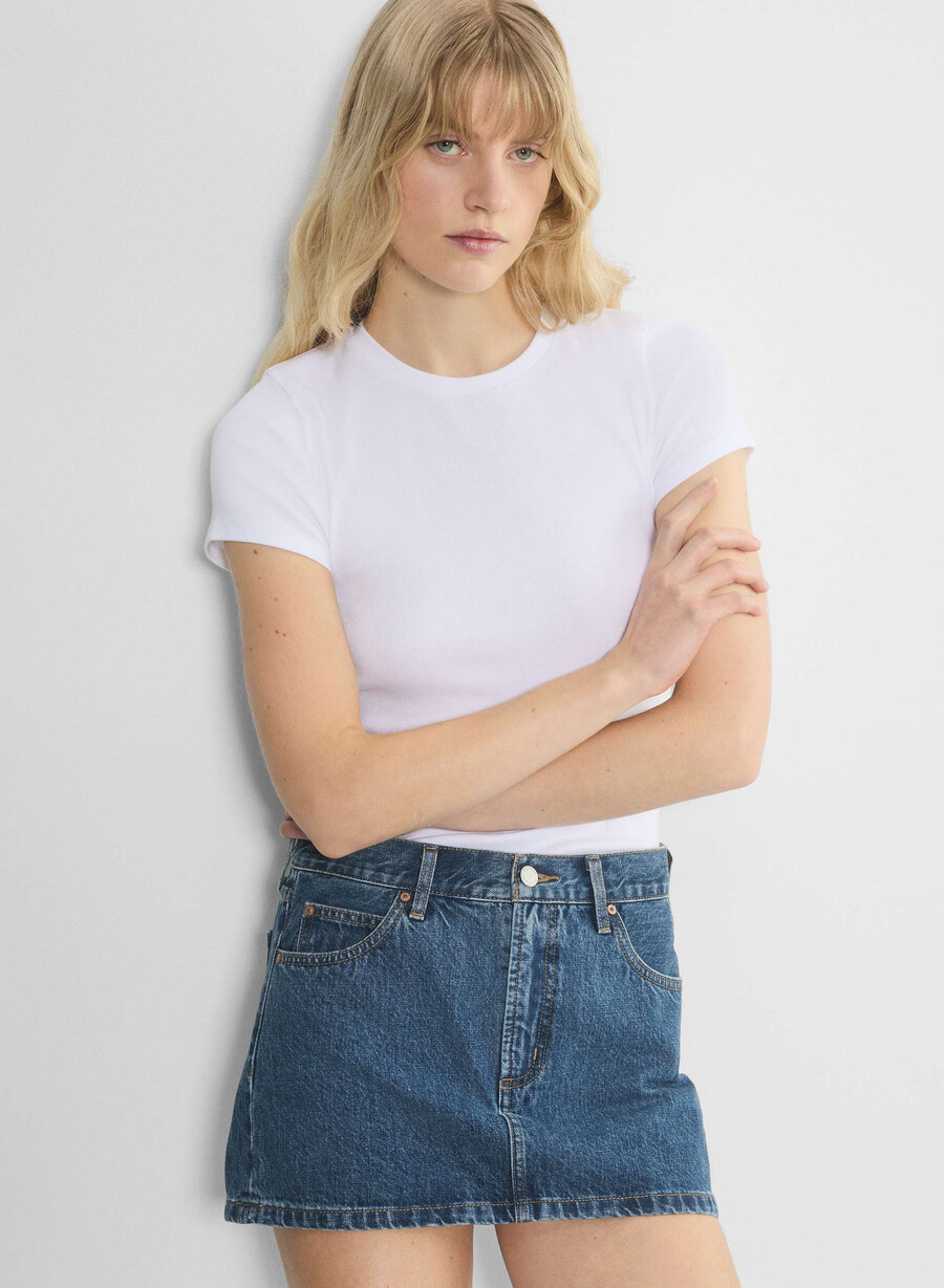 denim forum the 90s vintage micro denim skirt dark bleu eyeshadow
