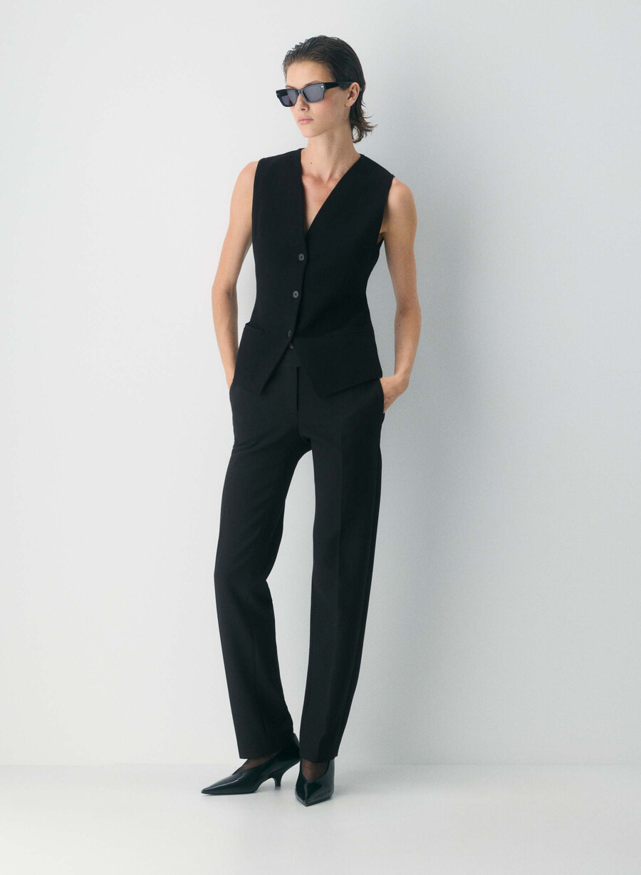 stakes sweater vest black
