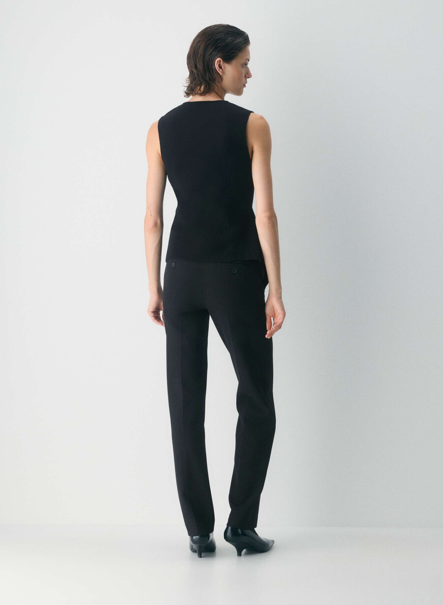 stakes sweater vest black