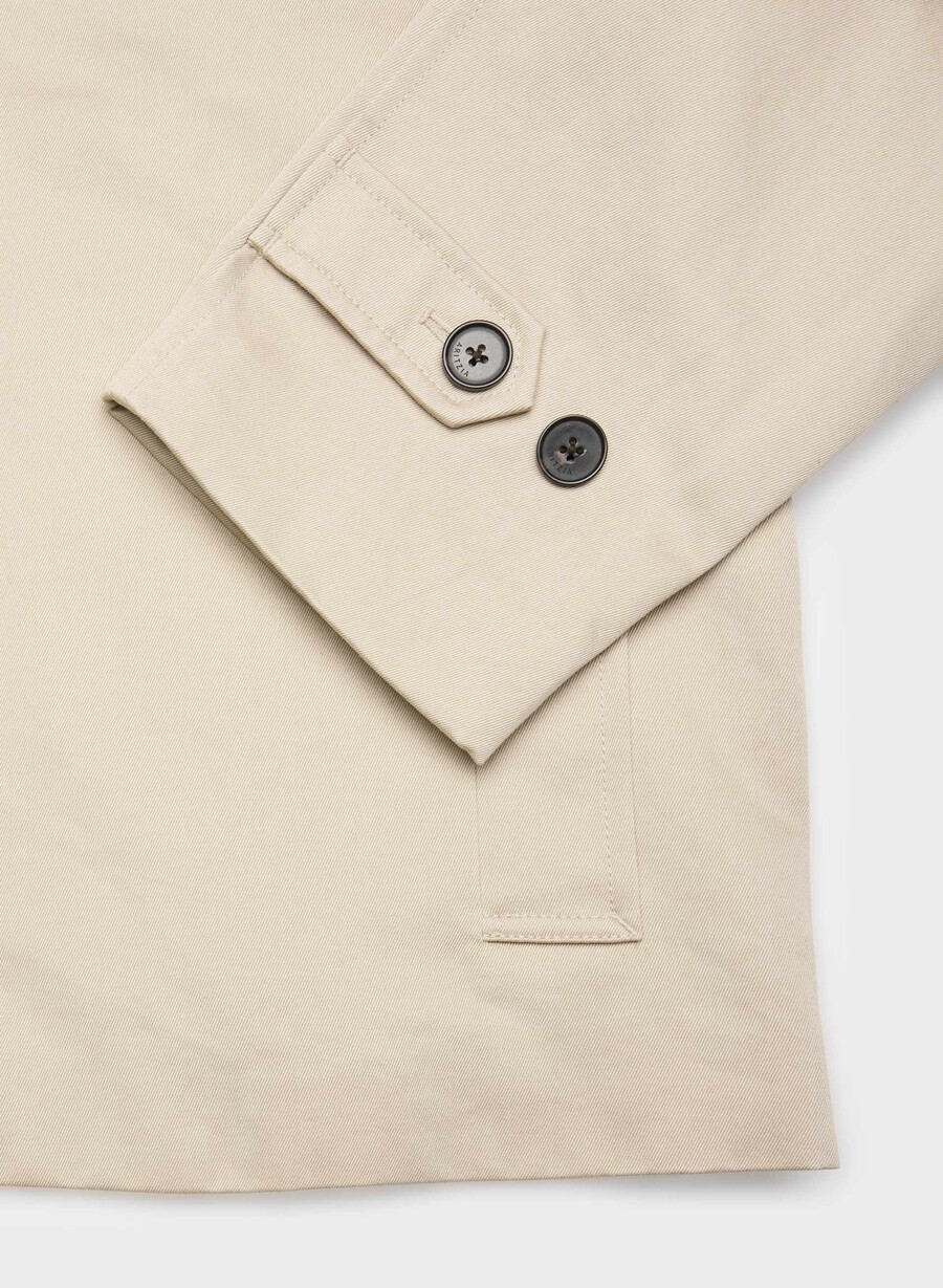 the regent short trench coat - rich twill marcona beige