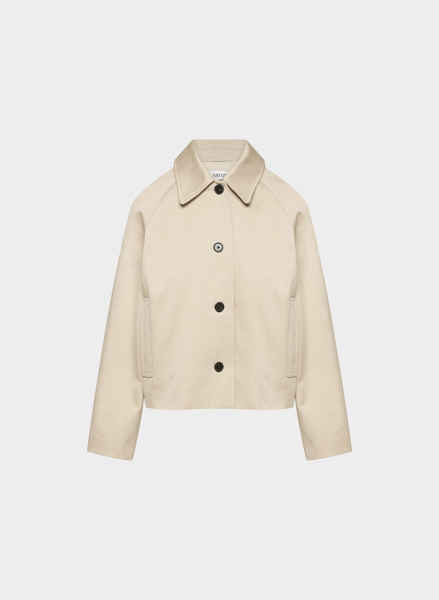 the regent short trench coat - rich twill marcona beige