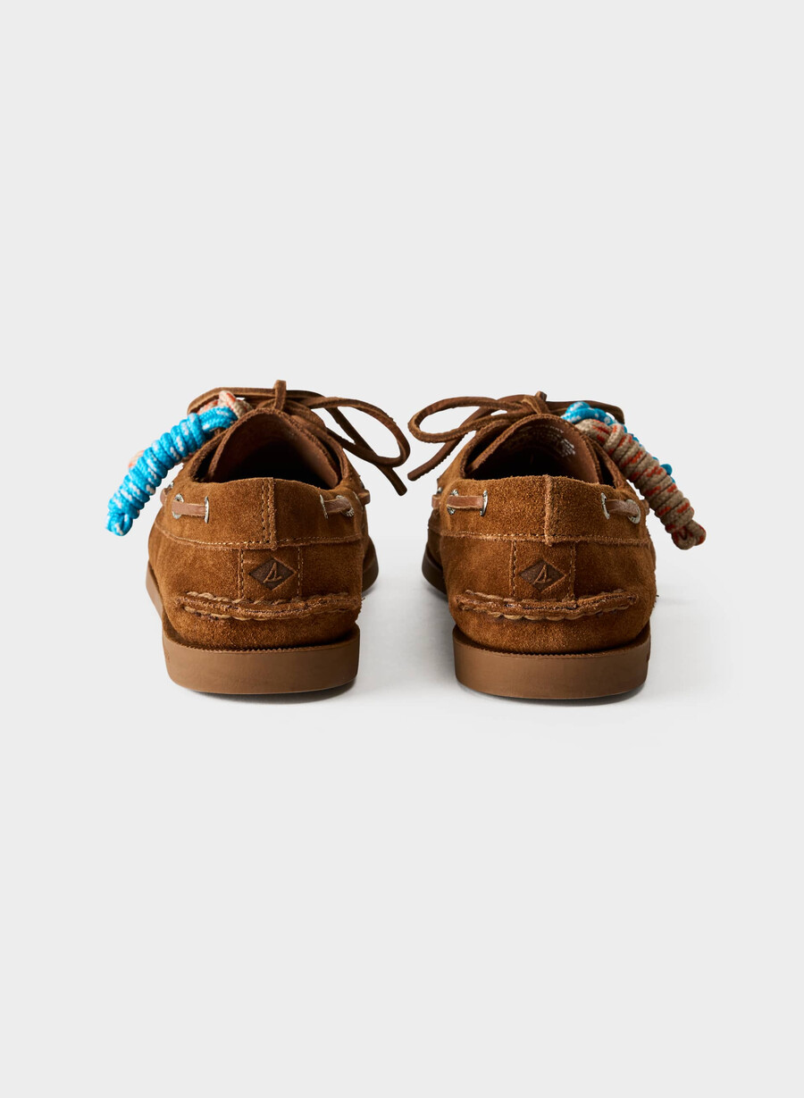 sperry x aritzia ao boat shoe - suede leather chocolatier brown