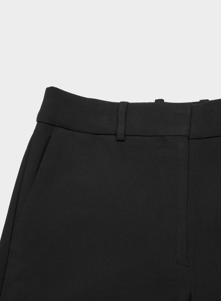 new agency mid-thigh short black