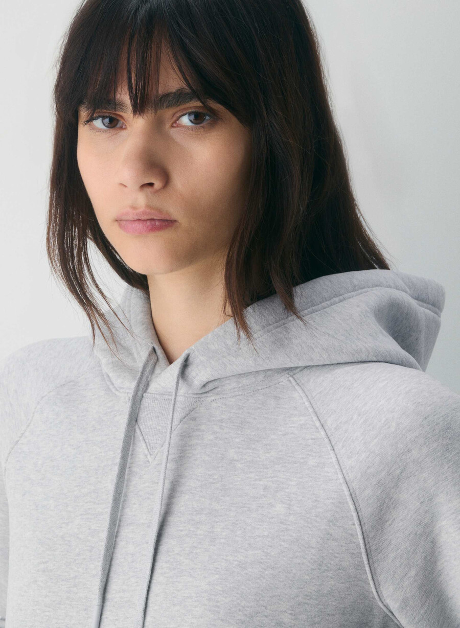cozy sweatfleece snug raglan hoodie heather chrome