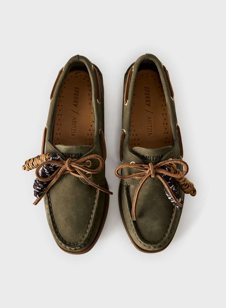 sperry x aritzia ao boat shoe - nubuck leather dk willow green