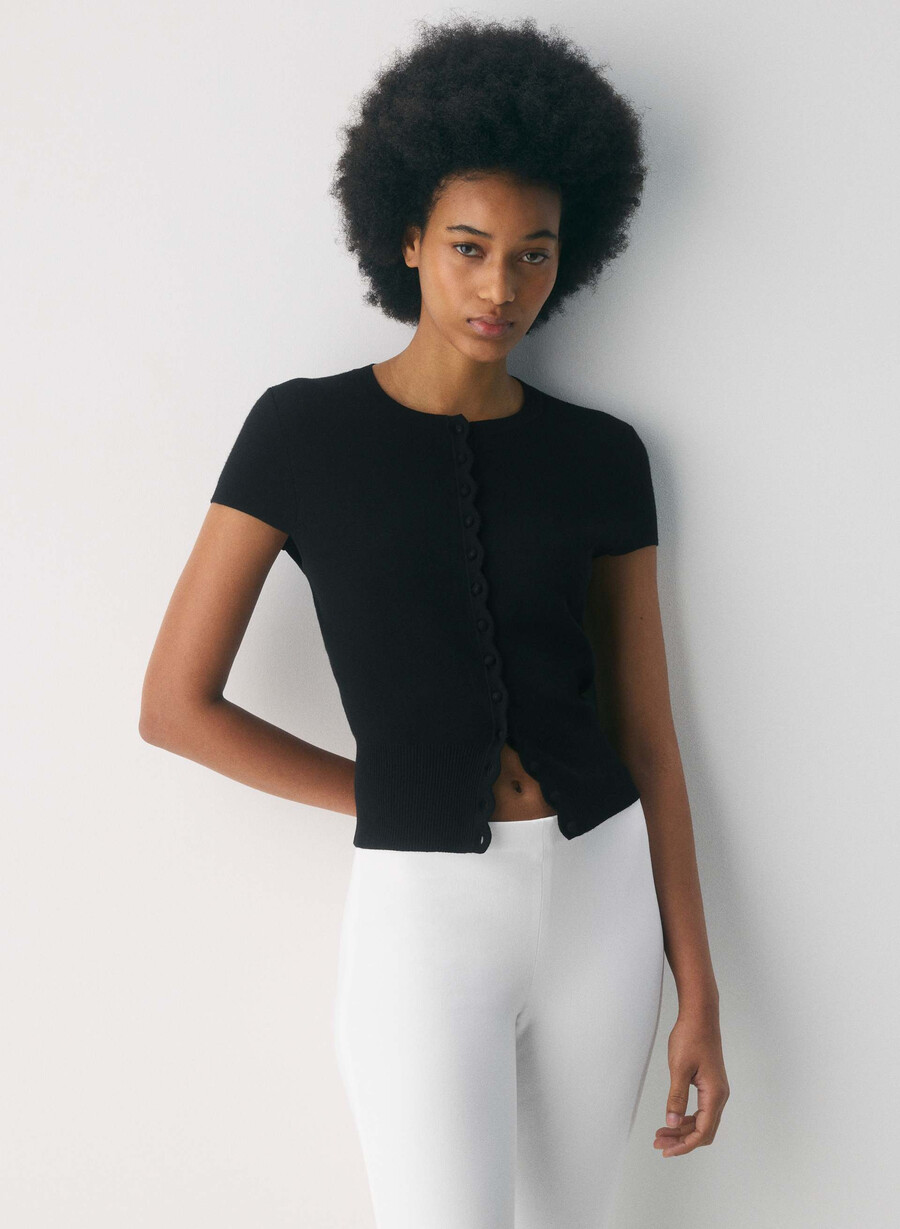 storyboard cardigan - wonder yarn black