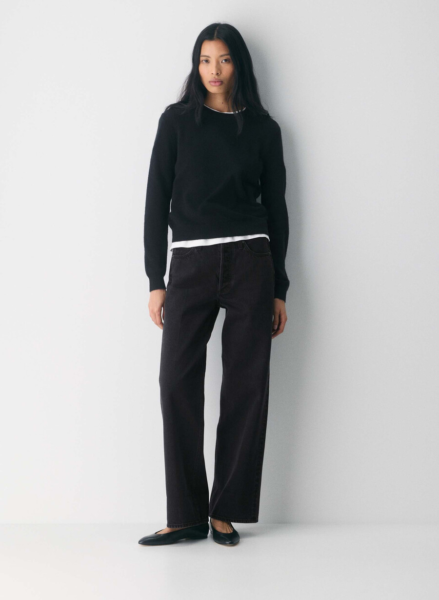denim forum the 90s vintage lo-rise cuffed jean black eyeliner