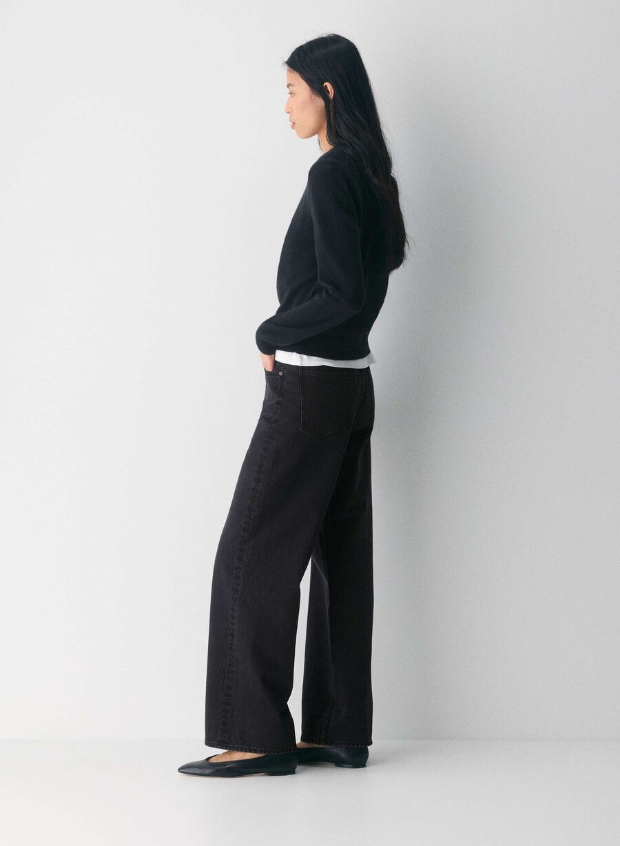 denim forum the 90s vintage lo-rise cuffed jean black eyeliner