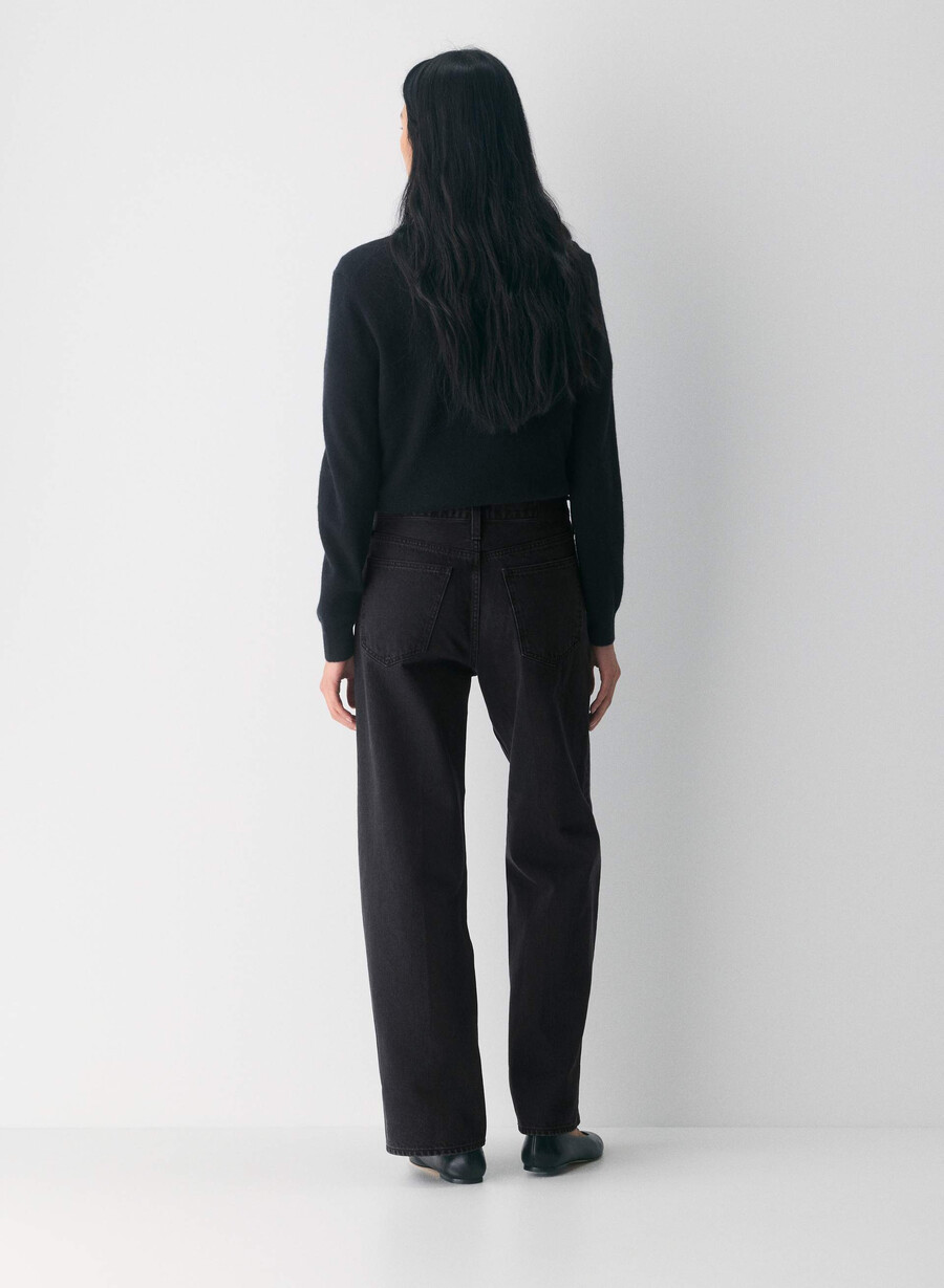 denim forum the 90s vintage lo-rise cuffed jean black eyeliner