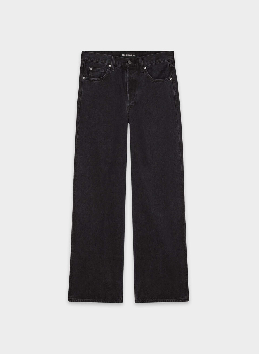denim forum the 90s vintage lo-rise cuffed jean black eyeliner
