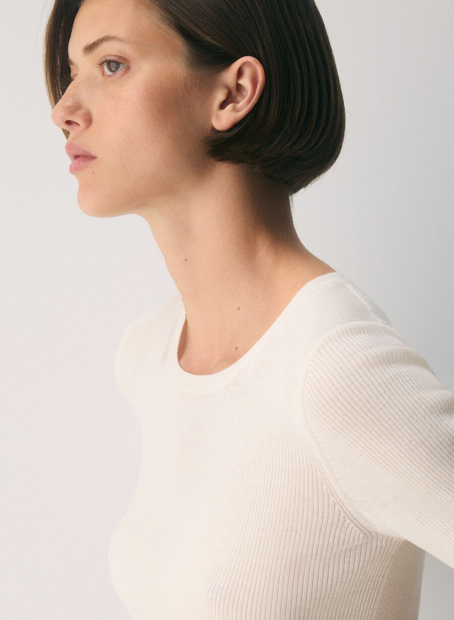 fine merino wool foundry sweater lychee white