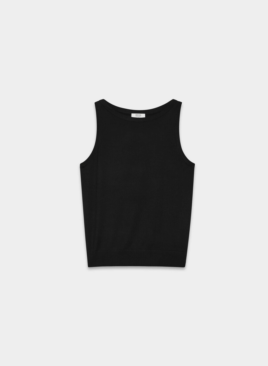 fine merino wool pasture sweater vest black