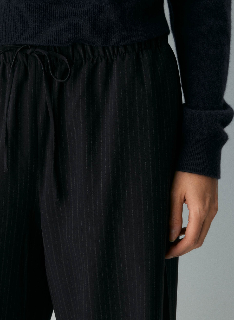 the lodge pant - ressential light ls st dk nt nvymt pr