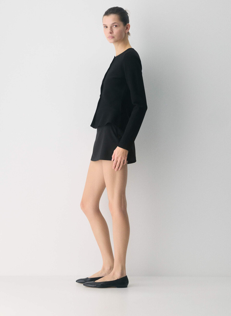 epitome sweater - wonder yarn black