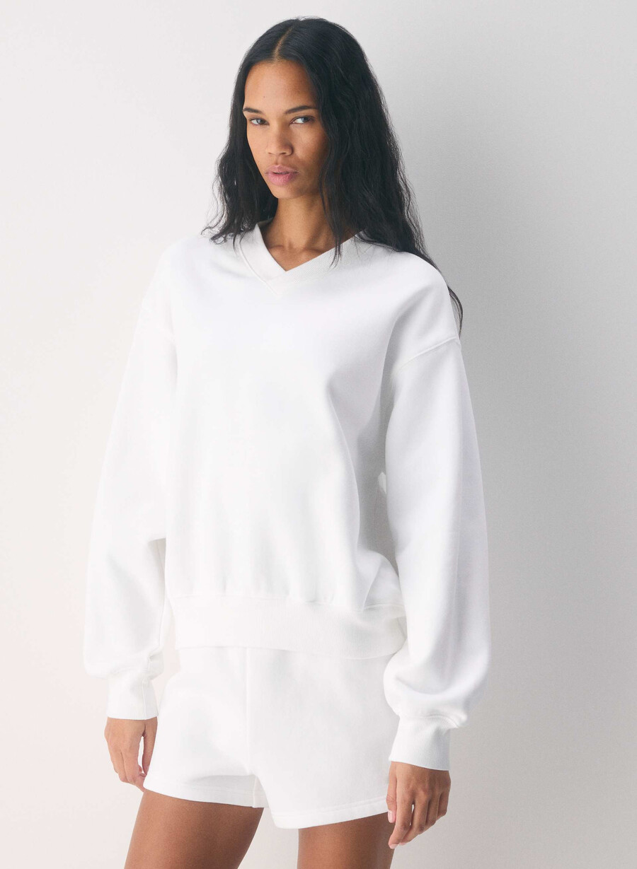 cozy sweatfleece boyfriend v-neck sweatshirt white