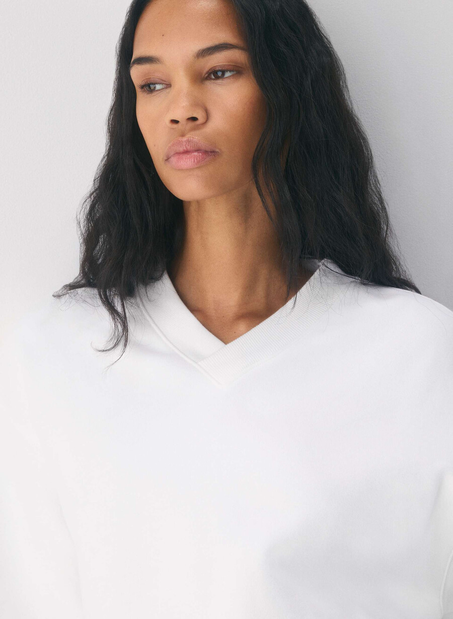 cozy sweatfleece boyfriend v-neck sweatshirt white