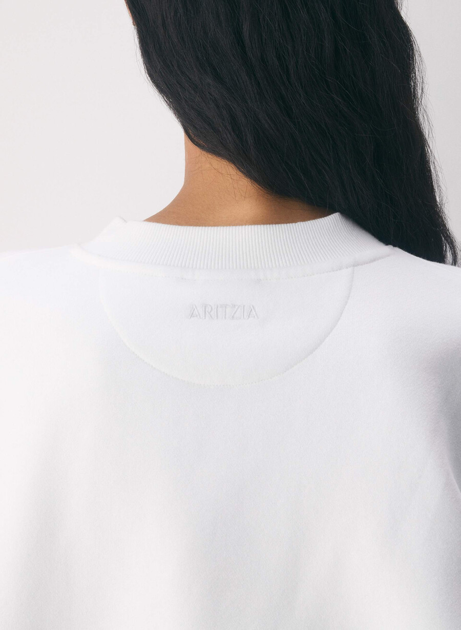 cozy sweatfleece boyfriend v-neck sweatshirt white