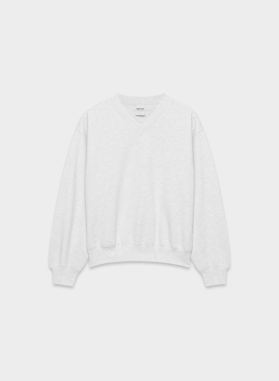 cozy sweatfleece boyfriend v-neck sweatshirt heather cloud white