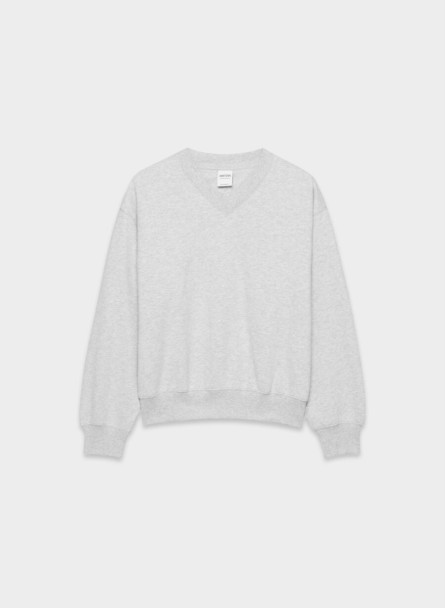 cozy sweatfleece boyfriend v-neck sweatshirt heather chrome
