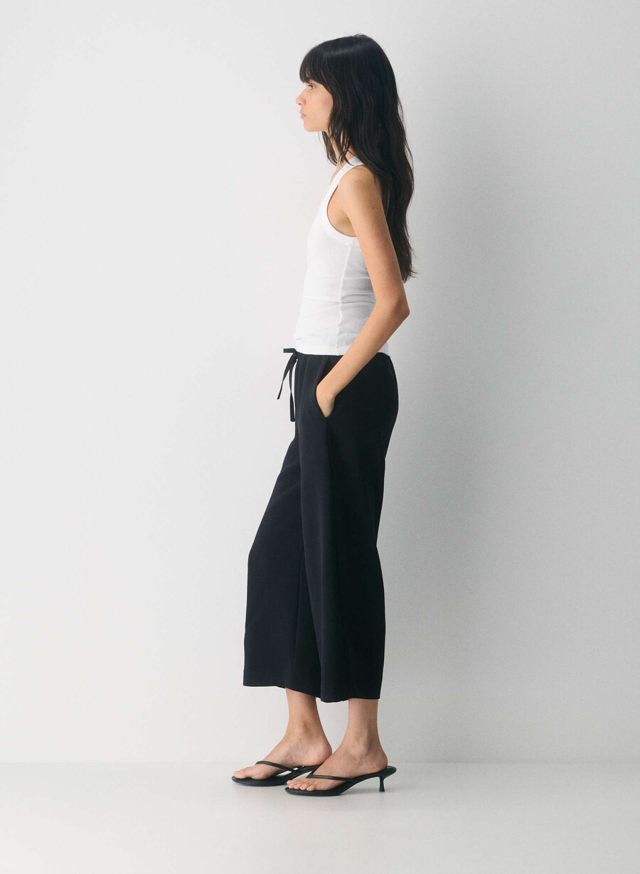 the lodge pant cropped - crepette black