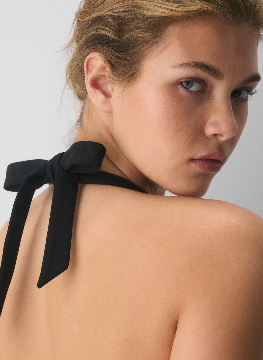 casual contour optimum halter top black