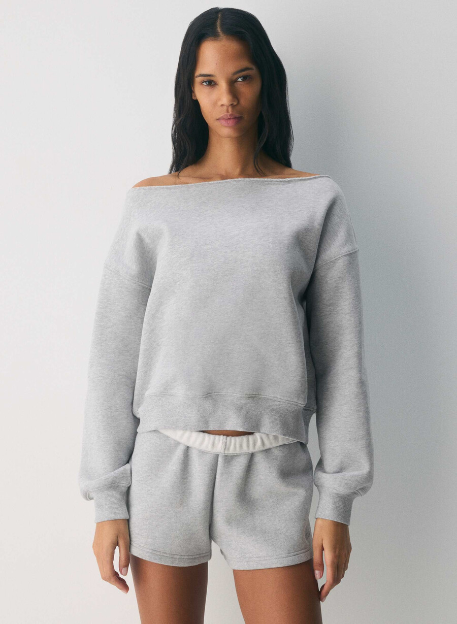 cozy sweatfleece bf off-shoulder sweatshirt white