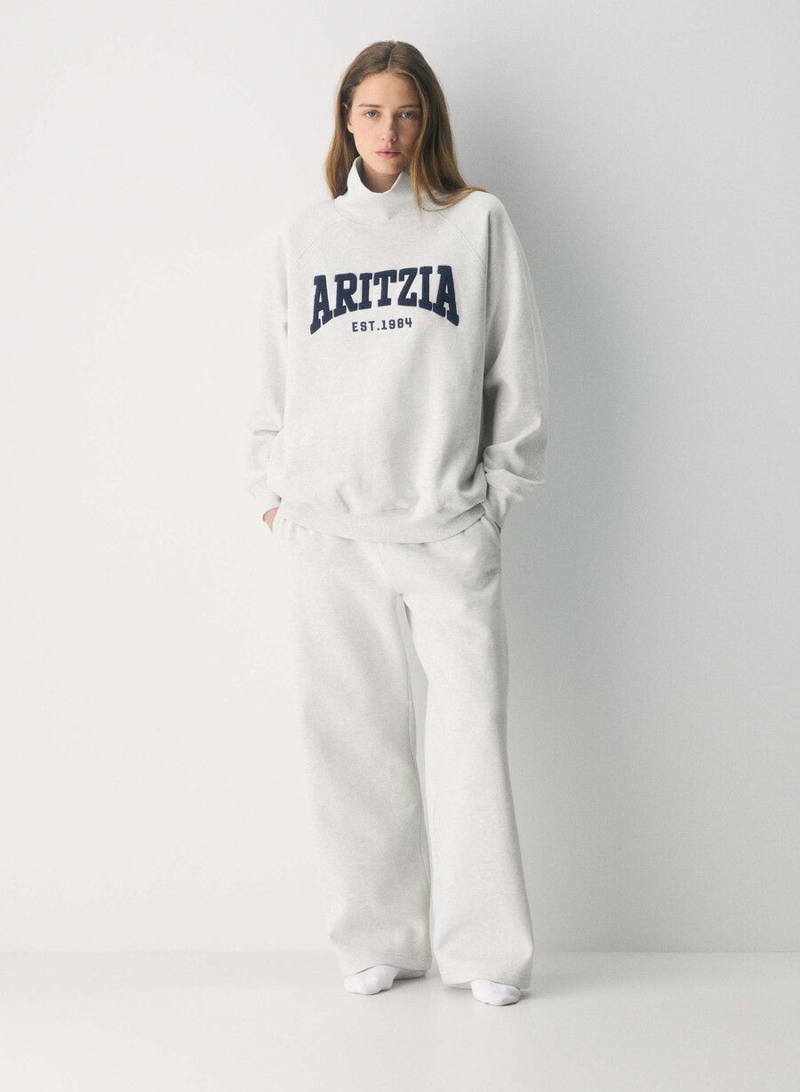 cozy sweatfleece mega raglan funnel neck h. cld whteadmiral