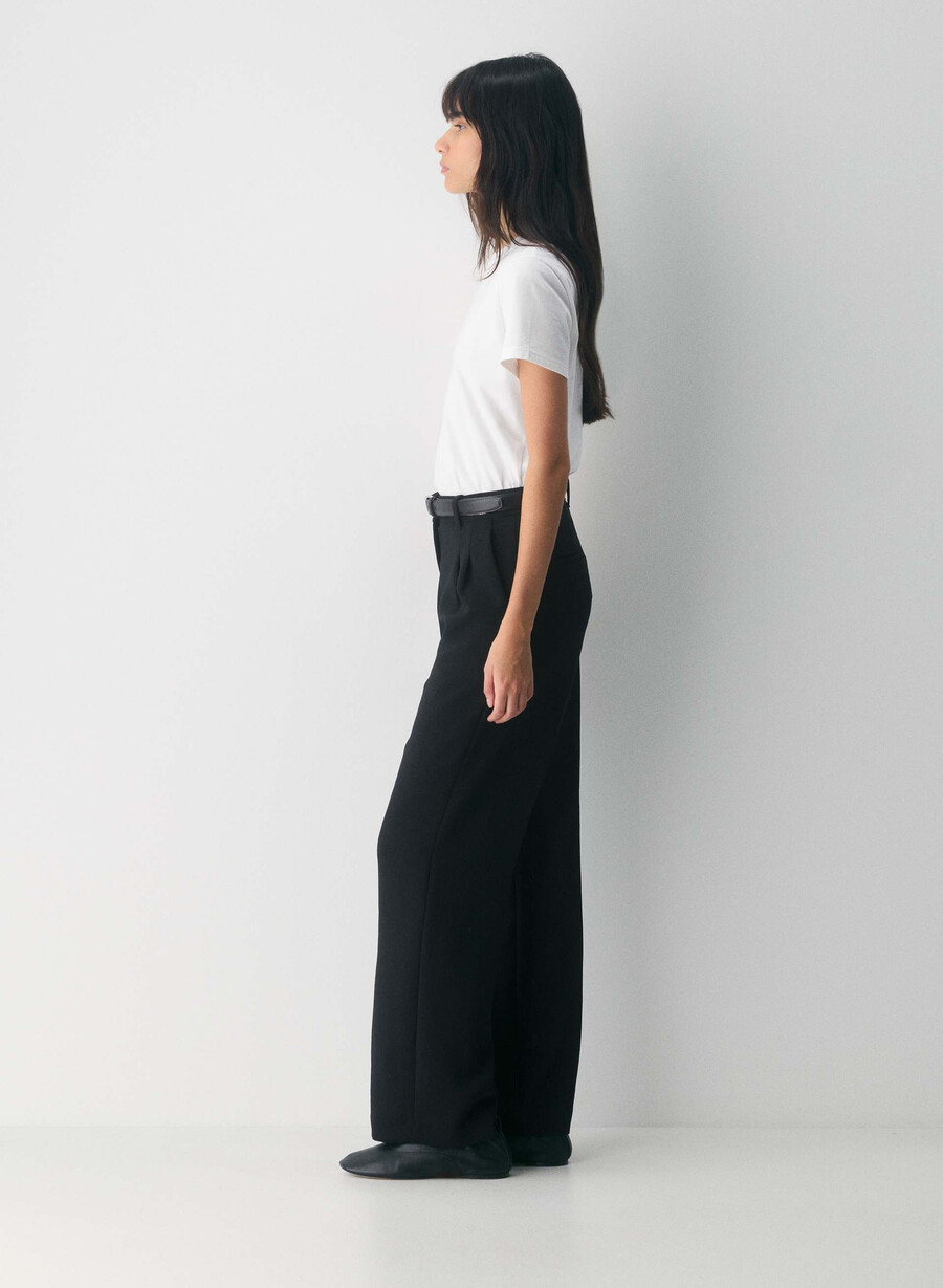 the effortless pant - crepette black