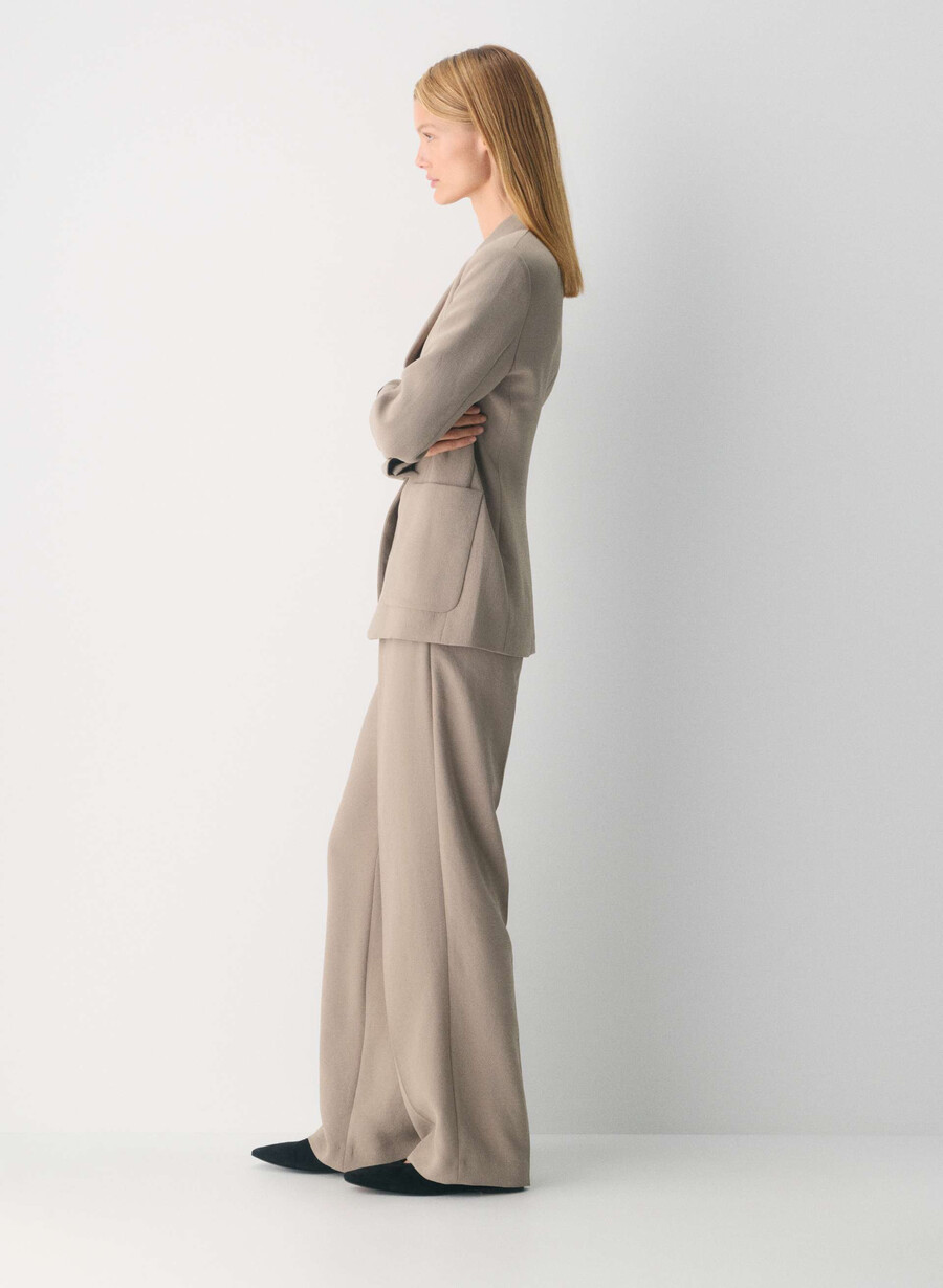 the effortless pant - crepette nomad taupe