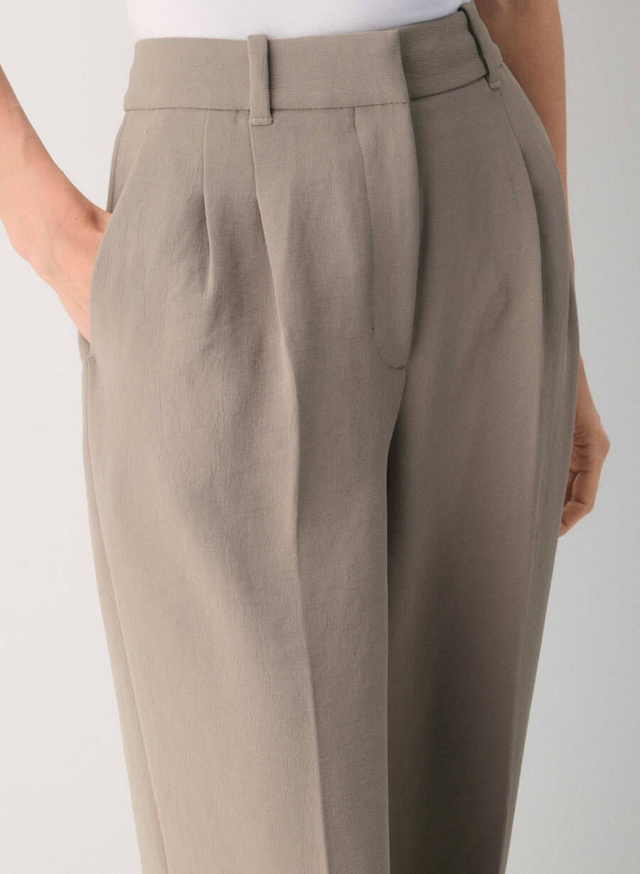the effortless pant - crepette nomad taupe