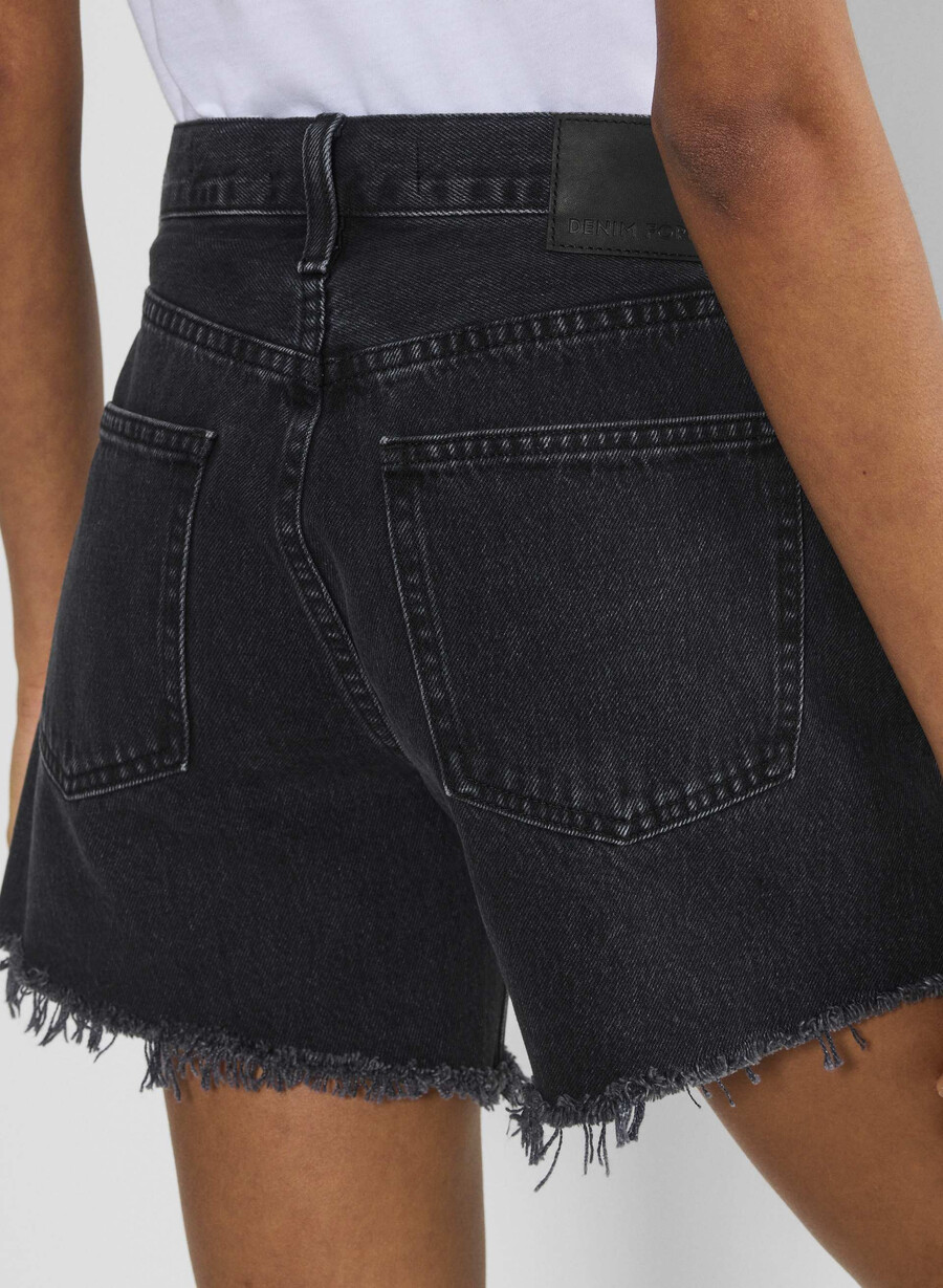 denim forum the ex boyfriend mid thigh short black eyeliner