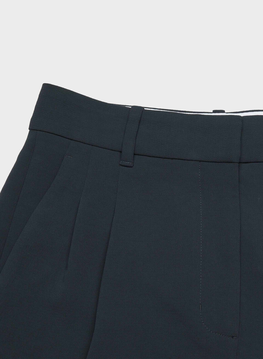 the effortless short mid-thigh - crepette dark night navy