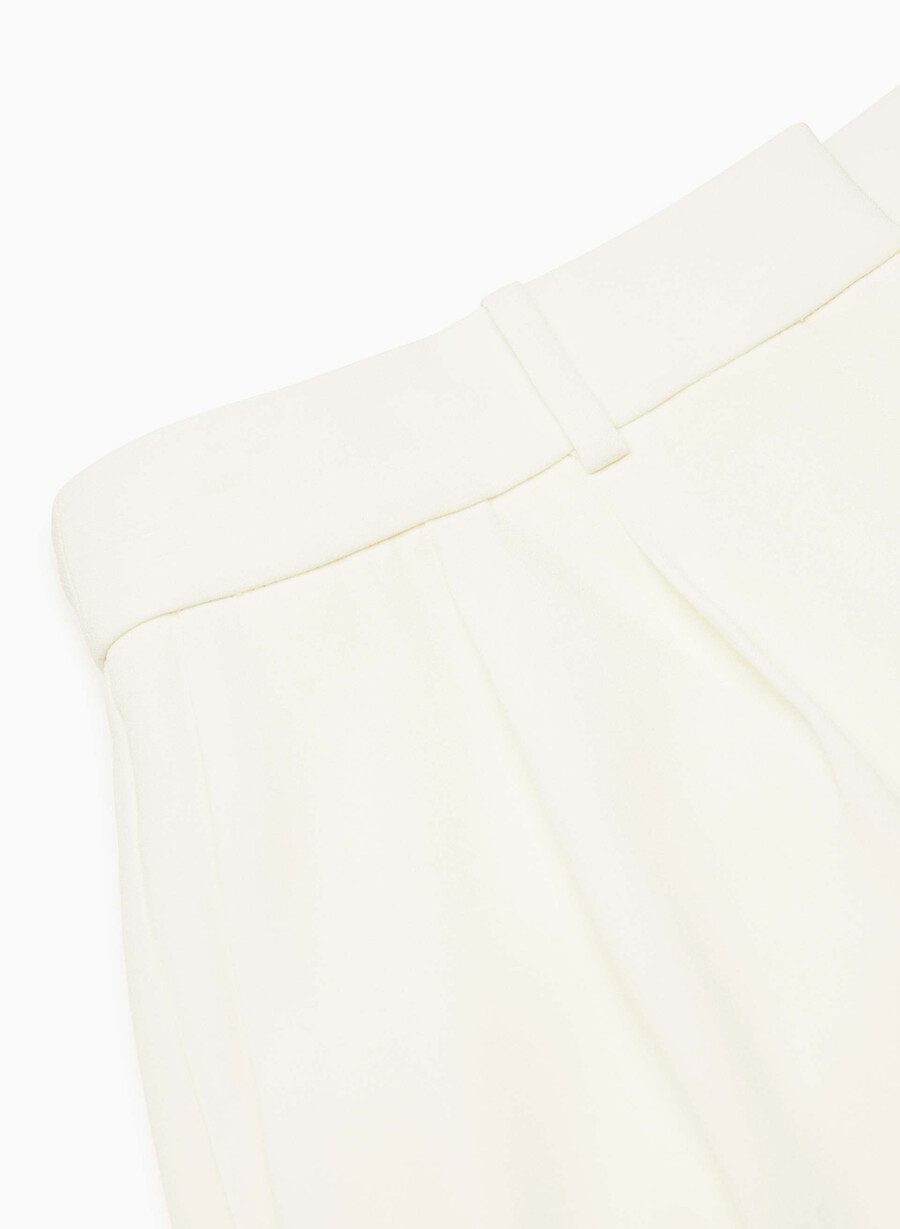 pleated mini short light birch