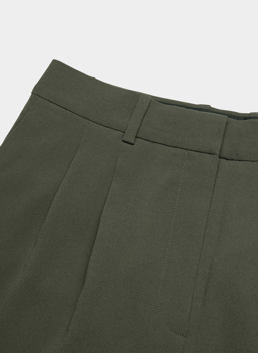 pleated mini short dark olive