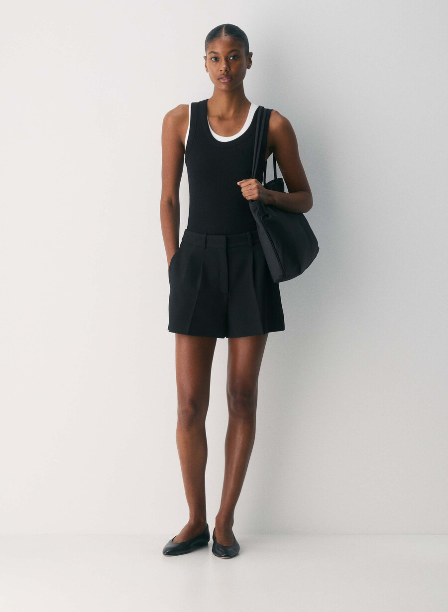 pleated mini short - ressential black