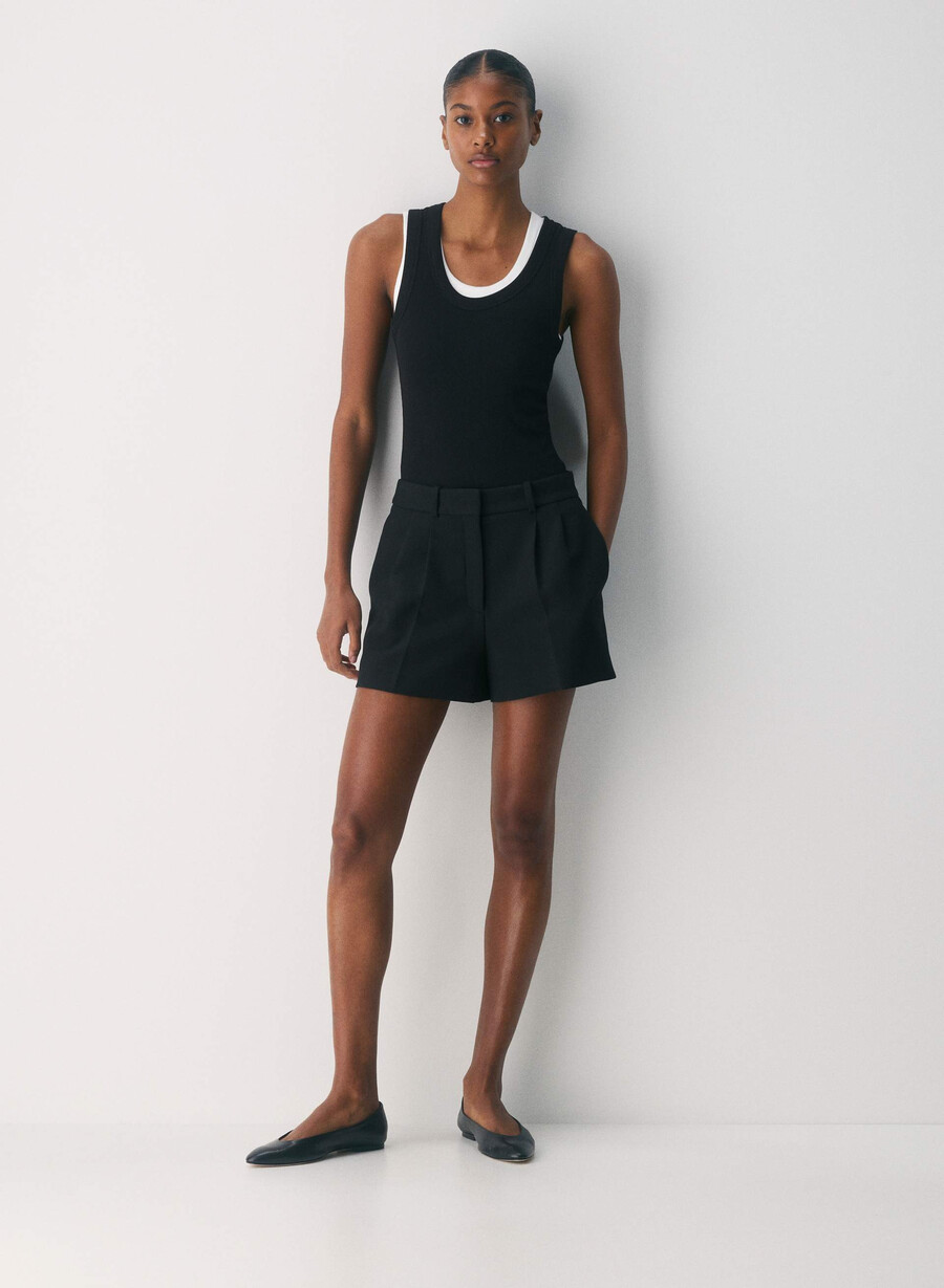 pleated mini short - ressential black