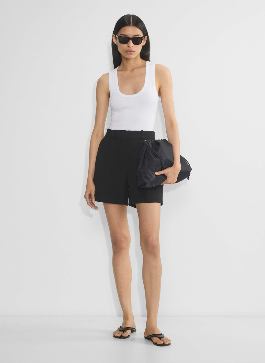 pleated mid-thigh short black