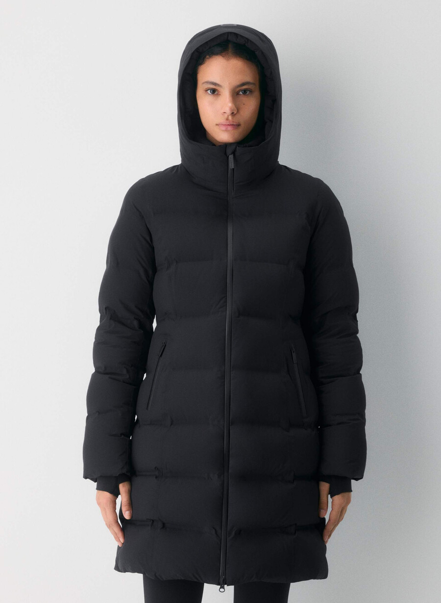 the supersnug puff₂o mid - rainstop black