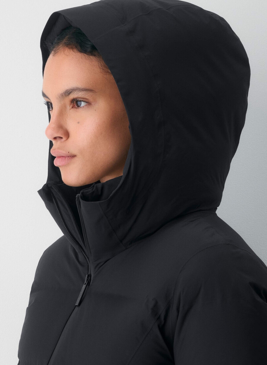 the supersnug puff₂o mid - rainstop black