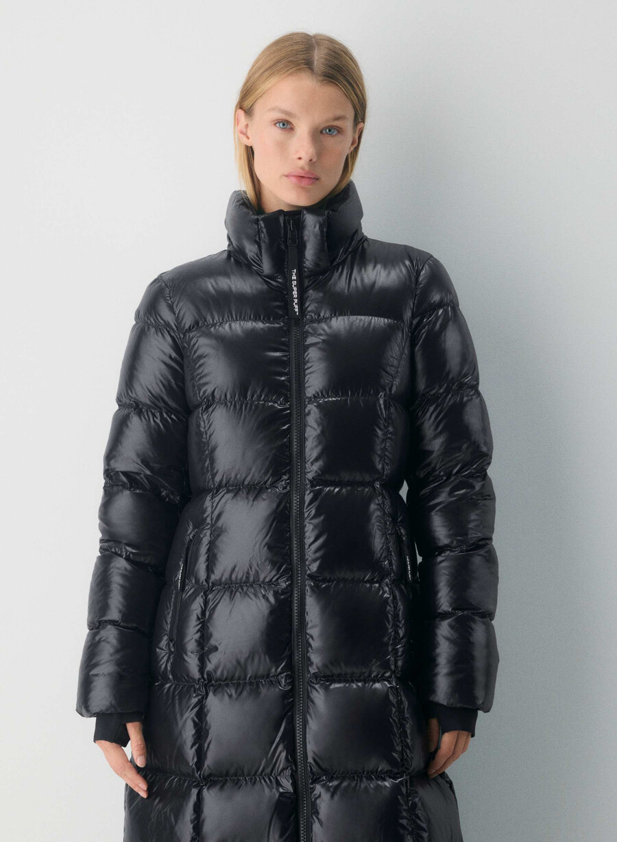 the supersnug puff long - hi-gloss black