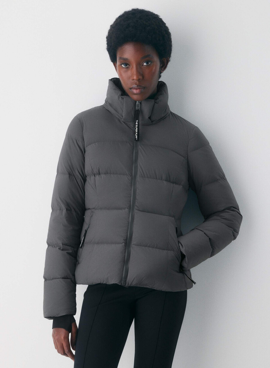 the supersnug puff - climatte coal grey