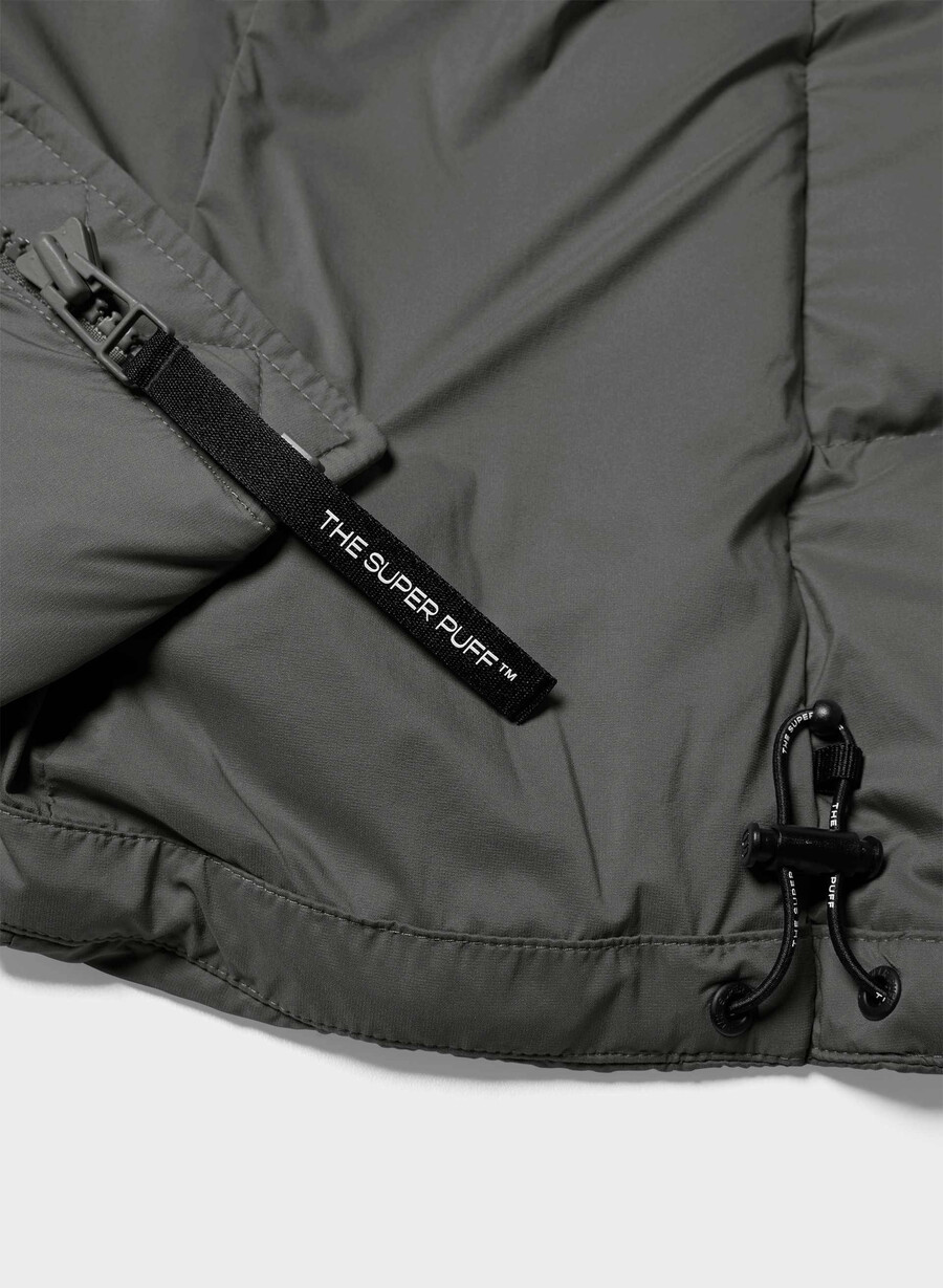 the supersnug puff - climatte coal grey
