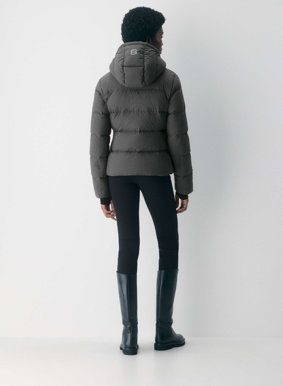 the supersnug puff - climatte coal grey