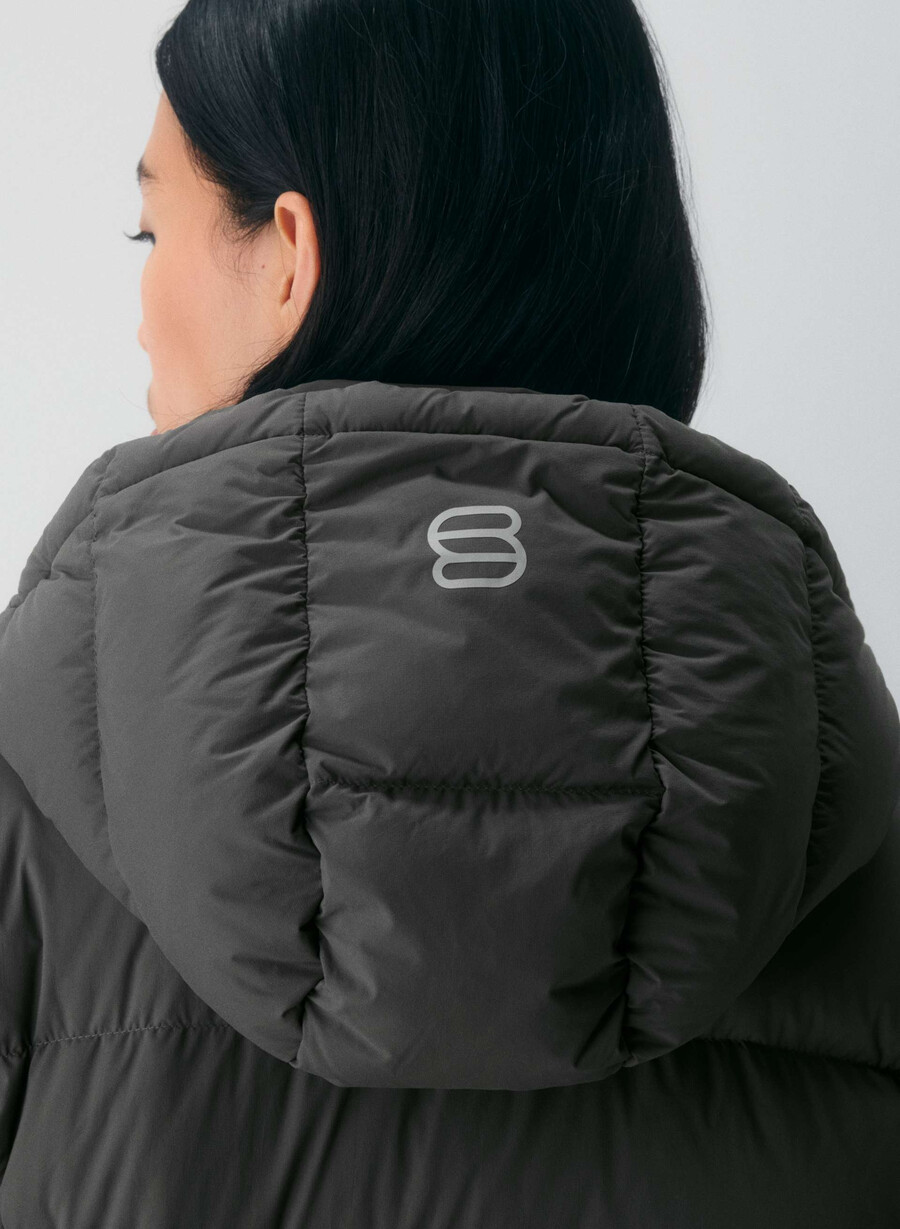 the supersnug puff mid - climatte coal grey