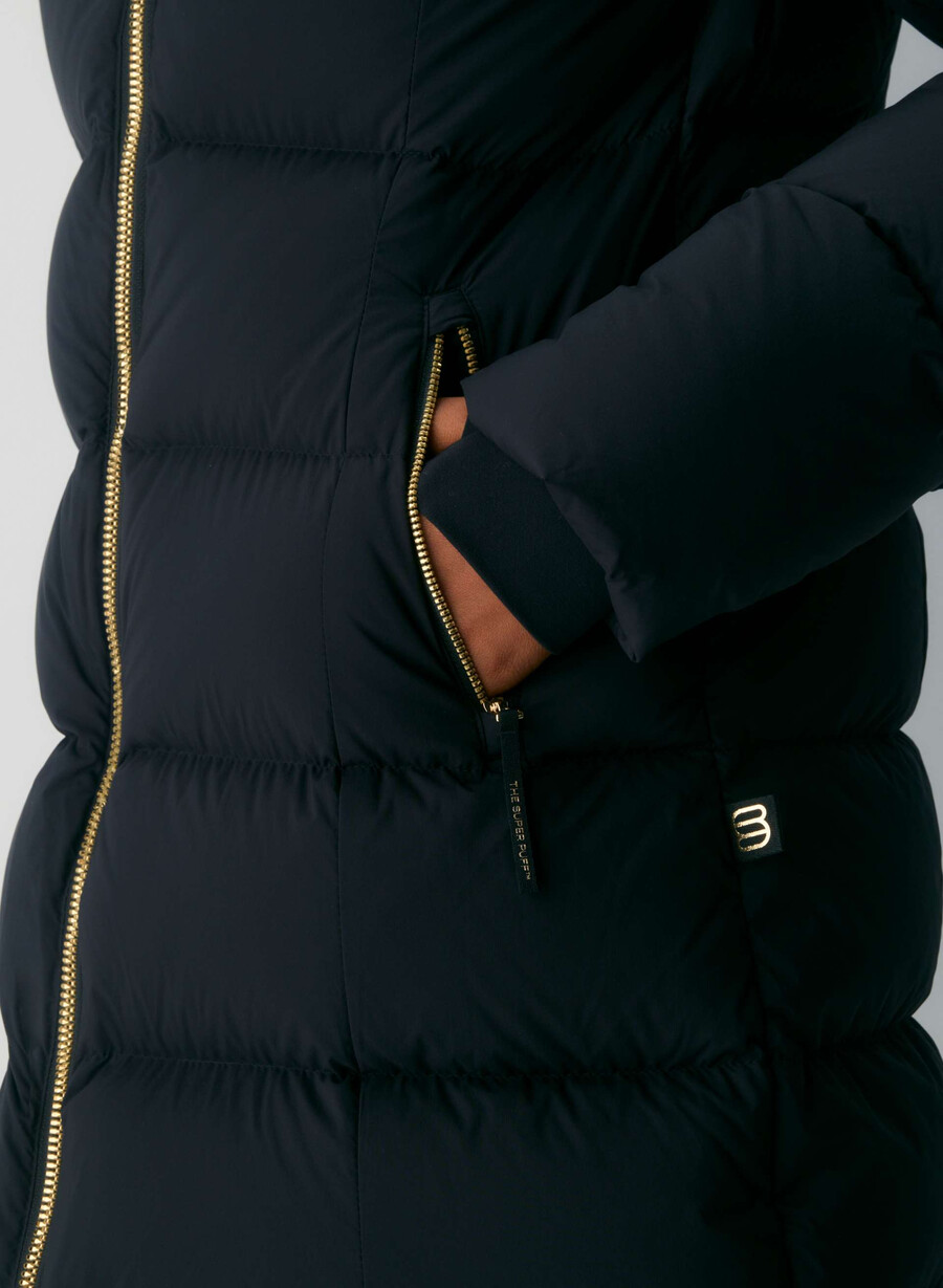 the supersnug puff mid - climatte blackshiny gold